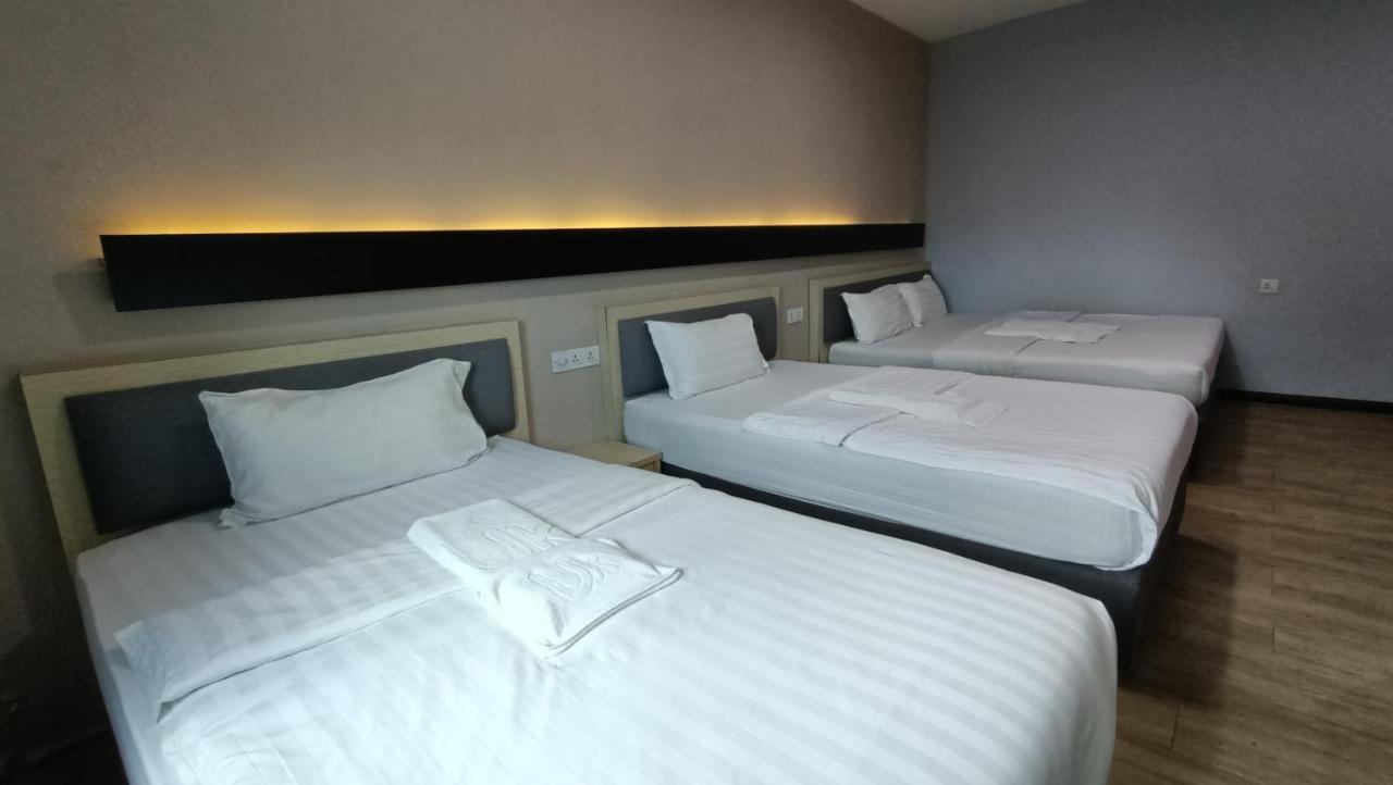 Unikarya Lodge Kota Kinabalu Buitenkant foto