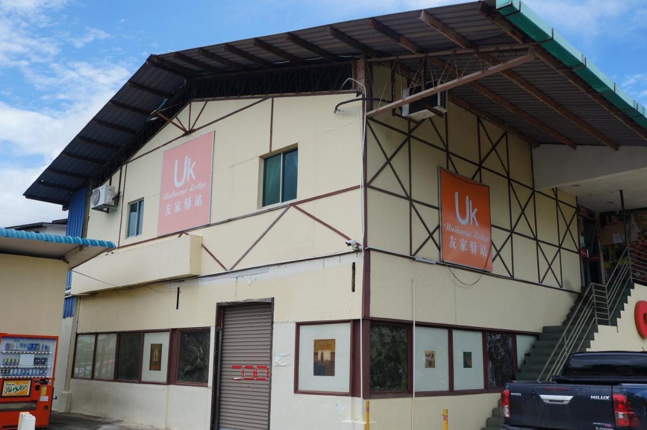 Unikarya Lodge Kota Kinabalu Buitenkant foto
