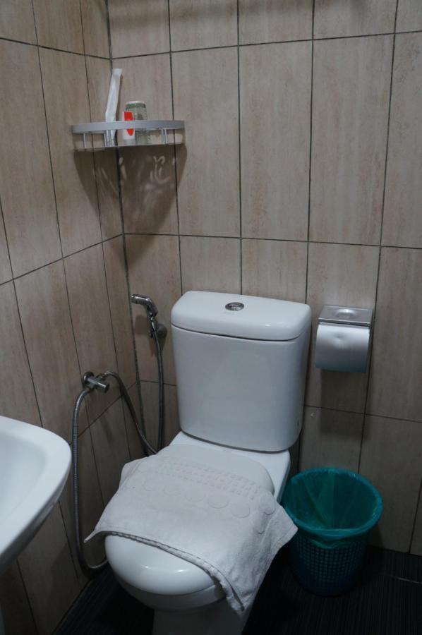 Unikarya Lodge Kota Kinabalu Buitenkant foto